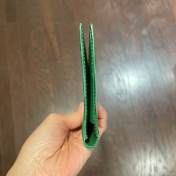 Authentic Louis Vuitton bifold wallet - Picture 10 of 13